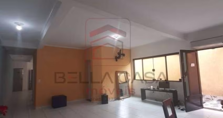 Galpão   349m2  de área   construída   4 banheiro   escritório     copacozinha