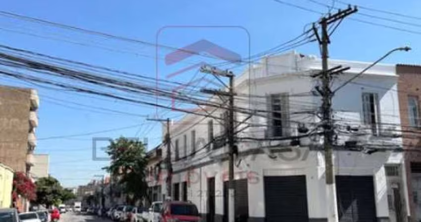 Galpão/Depósito/Armazém com 5 Quartos e 5 banheiros à Venda, 244 m² por R$ 2.600.000