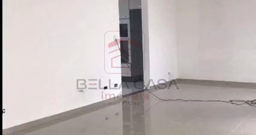 Sobrado com 3 Dormitórios  - 2 suítes  152M2
