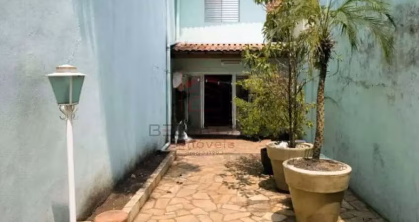Sobrado a venda parque da mooca com 3 quartos e quintal amplo