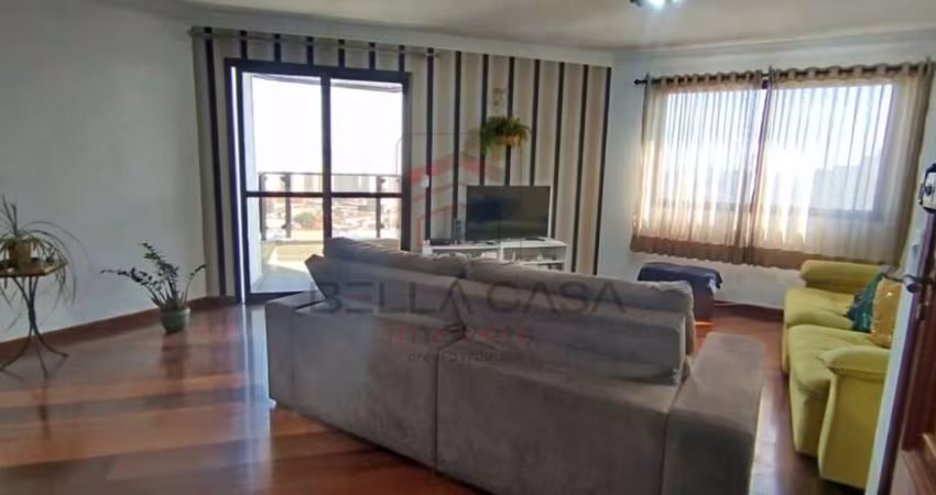 Apartamento na Mooca, 4 dormitórios(1 suíte), 4 banheiros, 2 vagas