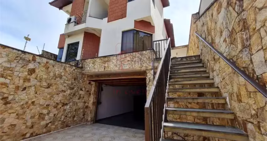 Casa a venda jardim avelino - 250m2  3 suítes e 5 vagas linda !!!