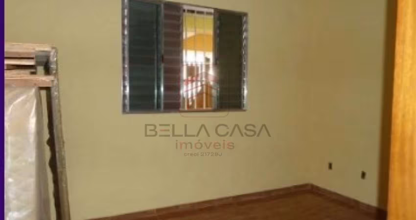 Casa térrea com edícula