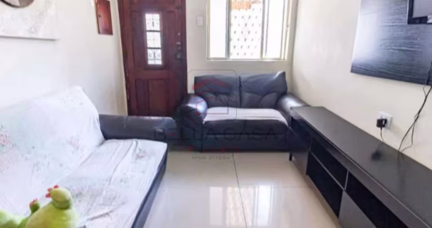 Casa térrea - 120 metros - 2 dormitórios - com quintal - 1 vaga de garagem
