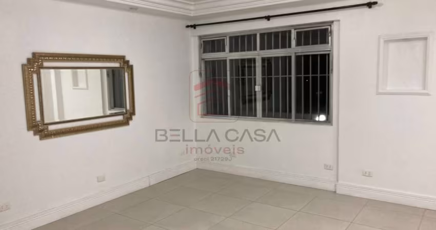 Apartamento para alugar na Mooca com 2 dormitórios sendo 1 suíte.