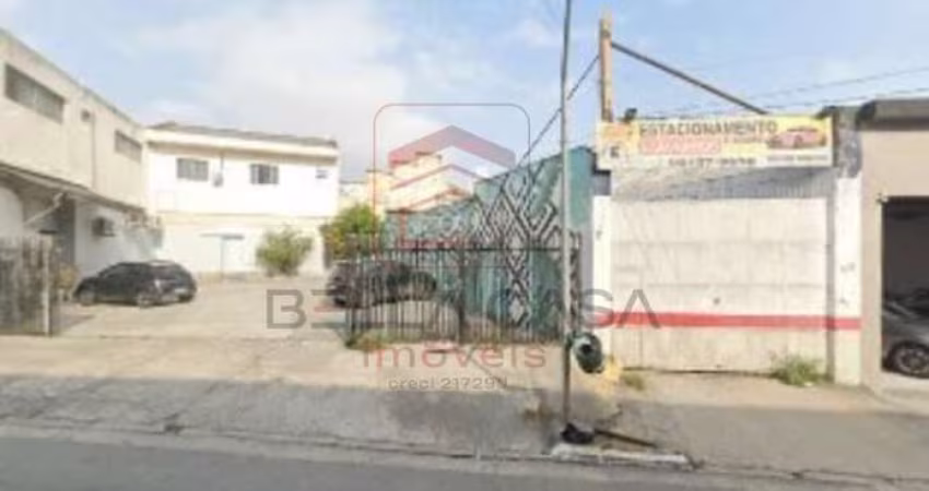 Galpao Comercial 580m2, na  Mooca,  sendo 2 Wc 2 e 2 salas.