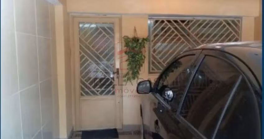 Sobrado a venda na Mooca com 2 quartos e 1 vaga