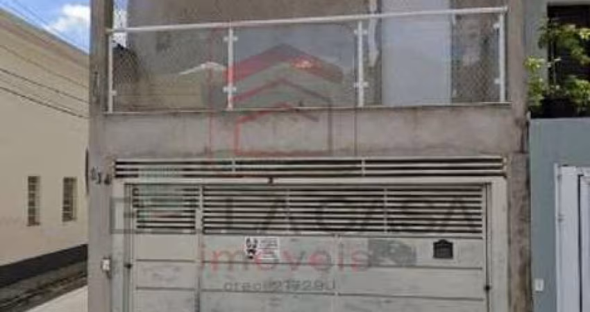 Casa reformada na Mooca com 2 suítes para locação