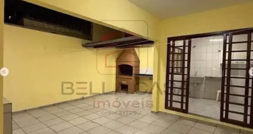 Sobrado a venda no alto da mooca com 2 quartos e quintal