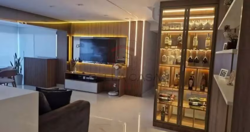 Apartamento alto padrão com 2 quartos e gourmet no tatuape