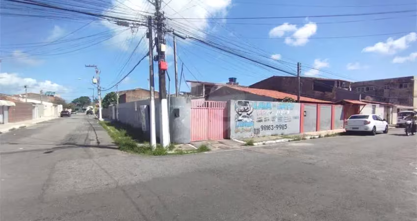 Terreno à venda na Artur Charles Dorvillé, Jatiúca, Maceió