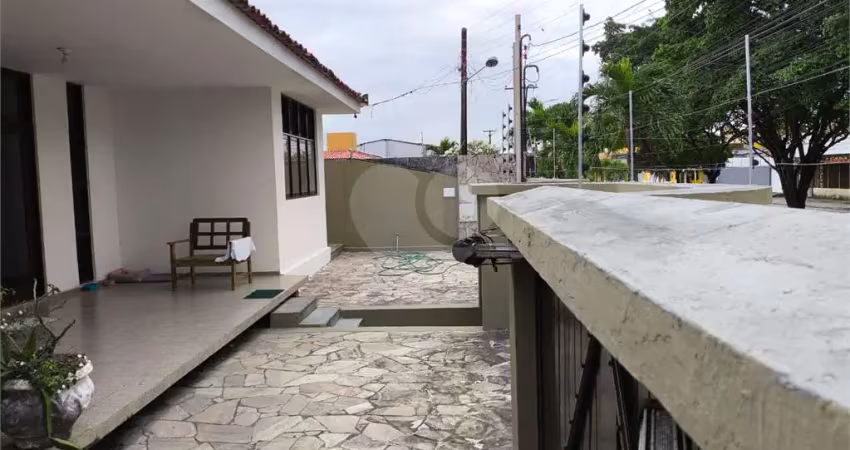 Casa com 3 quartos à venda na Eraldo Lins Cavalcante, Serraria, Maceió