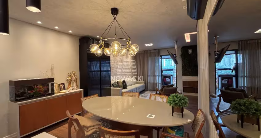 EXCELENTE APARTAMENTO COM 2 QUARTOS E 2 VAGAS NO PORTÃO!
