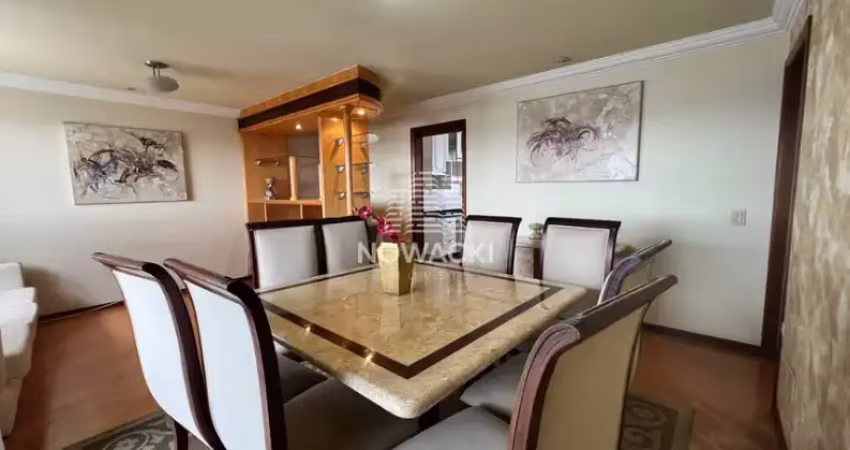 Excelente apartamento com 3 quartos, 103m2 e 1 vaga no batel!