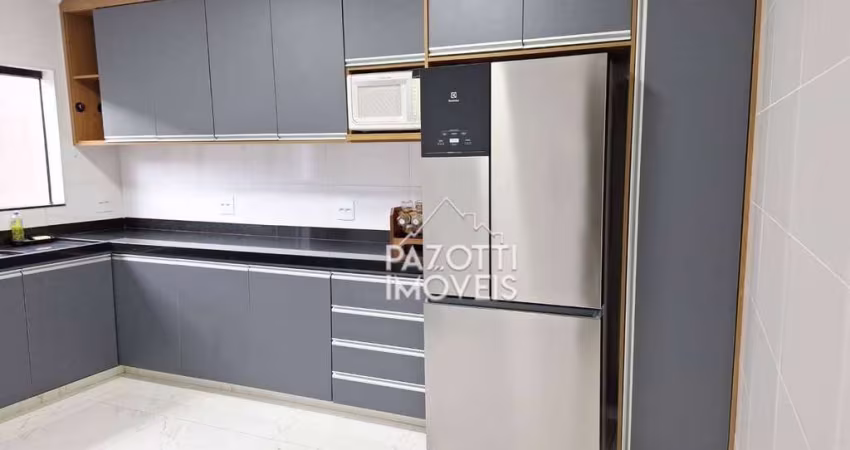 Sobrado com 3 dormitórios à venda, 240 m² por R$ 850.000,00 - Jardim Maria Regina - Jardinópolis/SP