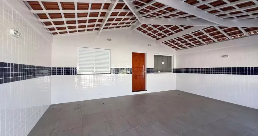 Casa 02 dormitórios , com acabamento de alto padrao