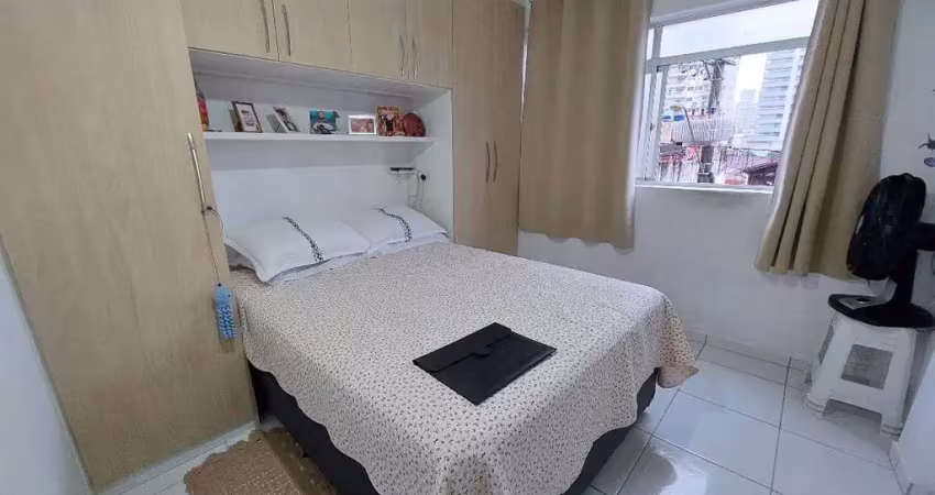 Linda kitnet a venda mobiliada com garagem coletiva e espaço para churrasco