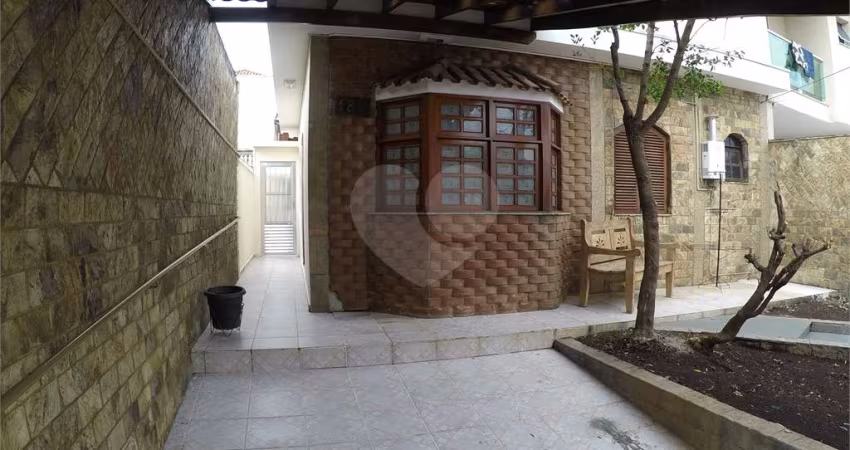 Casa com 3 quartos à venda em Vila Romero - SP