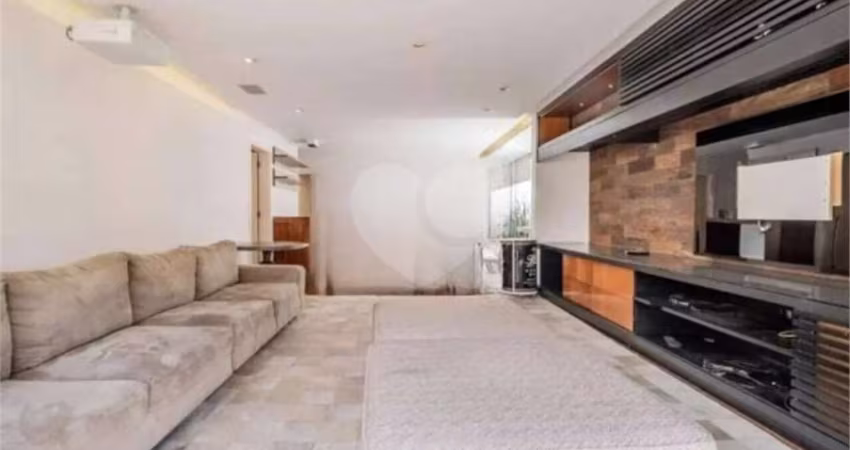 Apartamento com 3 quartos à venda em Cerqueira César - SP