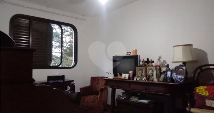 Apartamento com 2 quartos à venda em Cerqueira César - SP