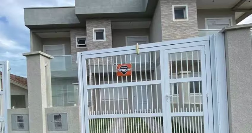 Lindo duplex junto ao Fórum de Tramandaí/RS.
