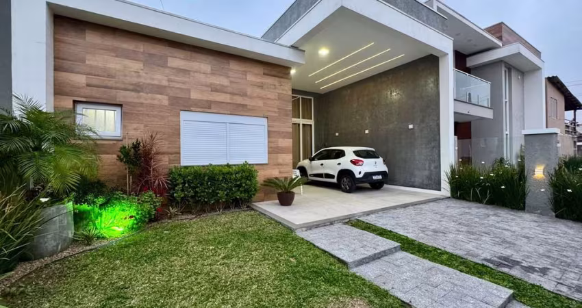 Casa alto padrão 03 dormitórios no centro de Tramandaí RS