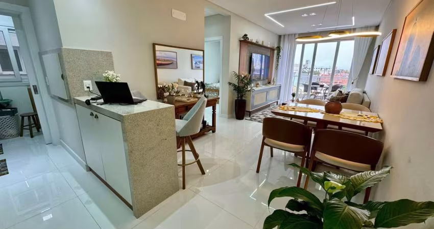Apartamento 02 Dormitórios mobiliado e decorado no centro de Tramandaí RS