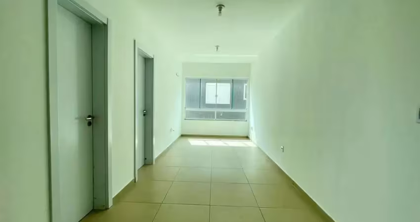 Apartamento 2 dormitórios no centro e próximo ao mar na praia de tramandaí/rs.