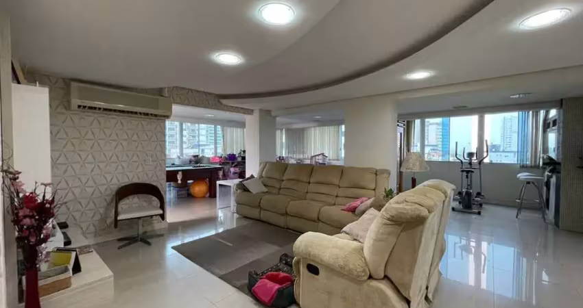Lindo apartamento com terraço de 03 dormitórios no centro de tramandaí