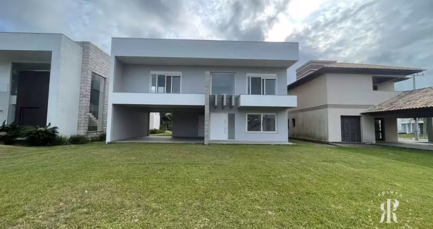 Lindo Sobrado no Condomínio Golden River em Imbé/RS.
