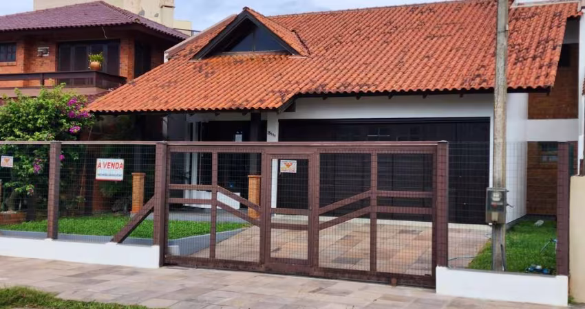 Casa/Sobrado 3 Dormitórios - Bairro Zona Nova