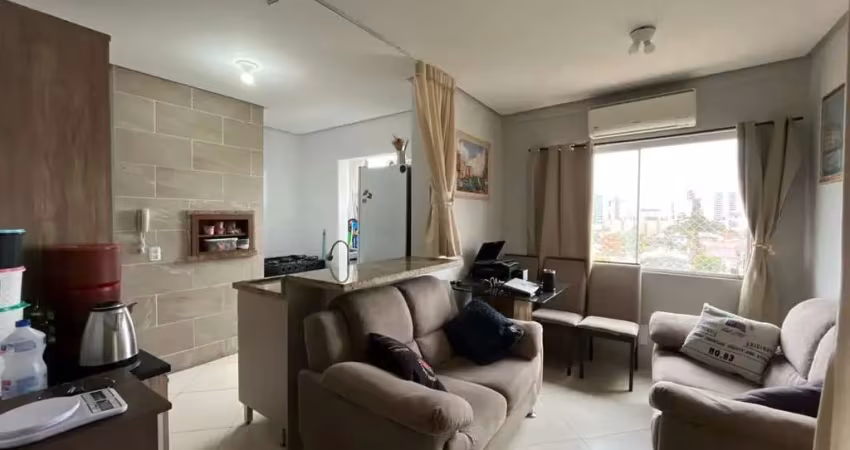 Apartamento mobiliado, com 1 dormitório, no centro de tramandaí.
