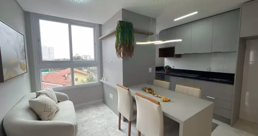 Excelente apartamento mobiliado e decorado no centro de tramandaí.