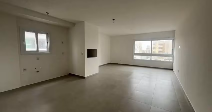 Apartamento 3 dormitórios, churrasqueira e box duplo, à 200m do mar em tramandaí