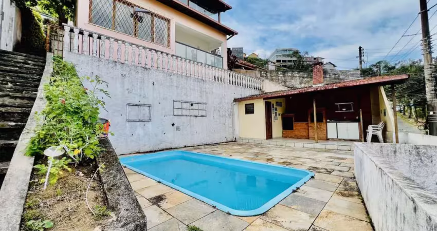 Casa para venda em teresópolis, agriões, 5 dormitórios, 2 suítes, 3 banheiros, 2 vagas