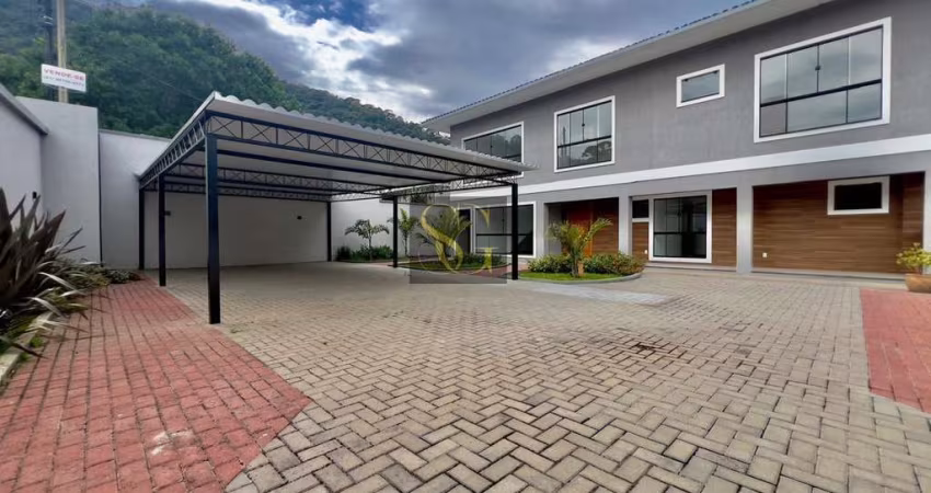 Casa em Condomínio para Venda em Teresópolis, Alto, 3 dormitórios, 2 suítes, 3 banheiros, 2 vagas