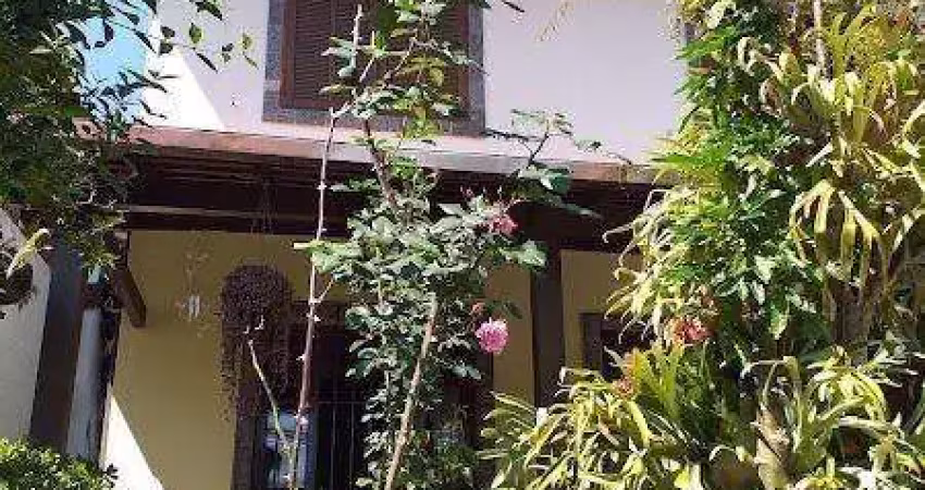 Casa para Venda em Teresópolis, Barra do Imbuí, 3 dormitórios, 1 suíte, 2 banheiros, 2 vagas