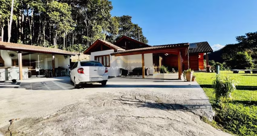 Apartamento para Venda em Teresópolis, Albuquerque, 4 dormitórios, 2 suítes, 4 banheiros, 4 vagas