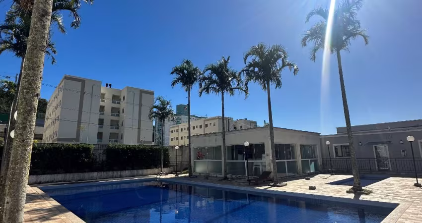 Lindo apto com mobília nova