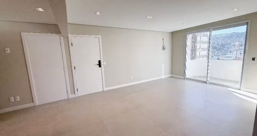 Apartamento com 3 quartos à venda na Rua Visconde de Ouro Preto, Centro, Florianópolis