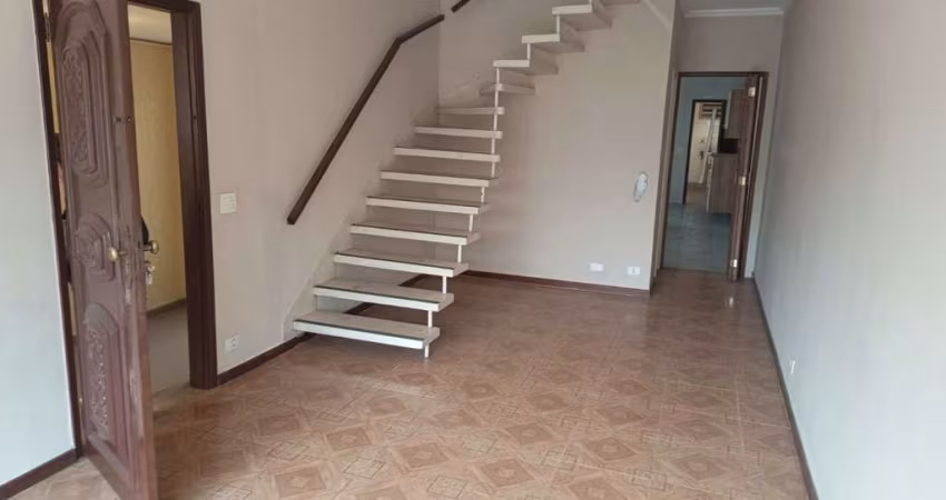Sobrado com 3 Quartos e 4 banheiros à Venda, 140 m².