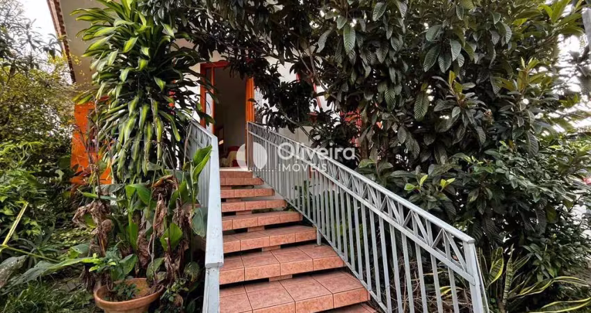 Casa com 5 quartos à venda na Rua Ernesto Nazareth, 375, São José, Santa Maria