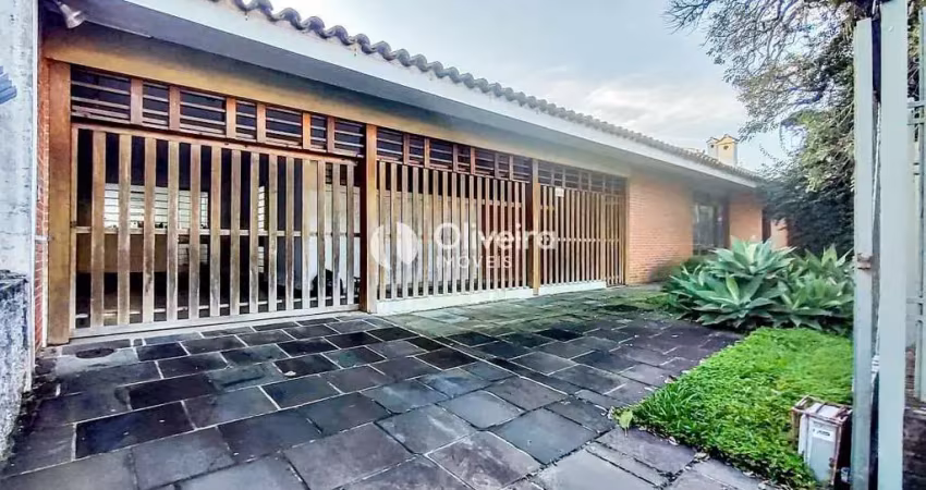 Casa grande, terreno com 720 m², em região nobre no bairro nossa senhora de lour