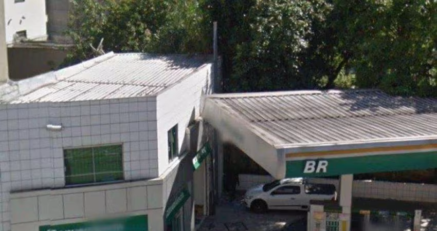 O proprietário estuda permuta por imóvel de menor valor