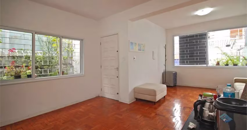 Casa com 3 quartos à venda na Rua Otávio Tarquínio de Souza, --, Campo Belo, São Paulo