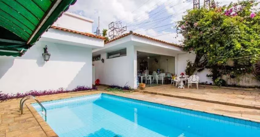 Alto de Pinheiros - térrea - três suítes