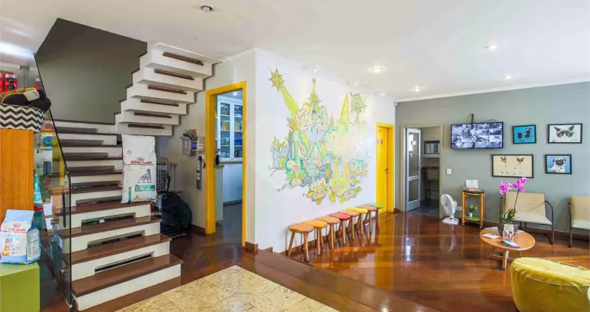 Casa com 3 quartos à venda na Rua Francisco de Vitória, --, Vila Mariana, São Paulo