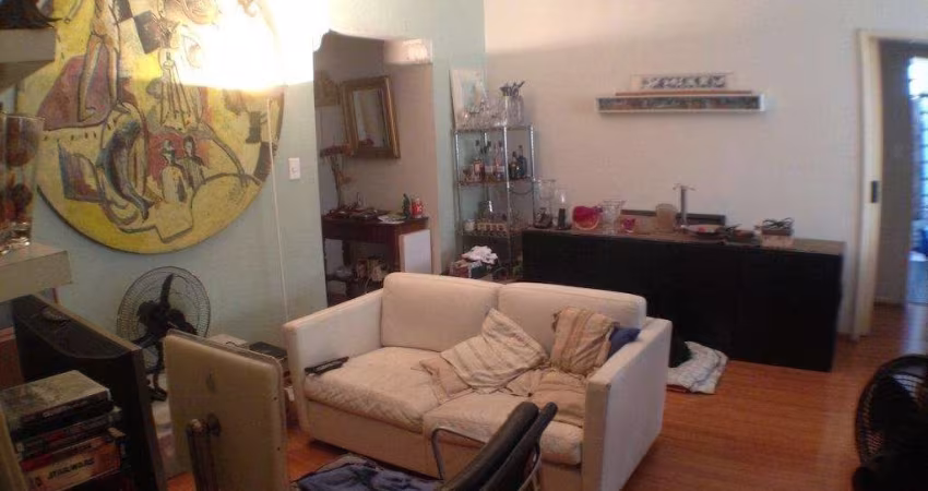 AMPLO APARTAMENTO EM PINHEIROS