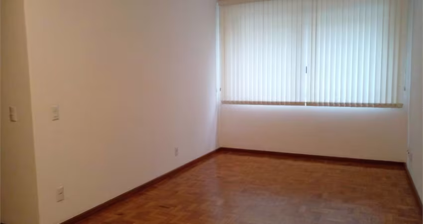 Apartamento 104 metros com boa localização em Perdizes