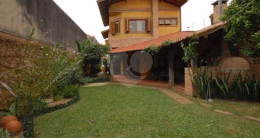 Imóvel é impecável! Casa com projeto diferenciado